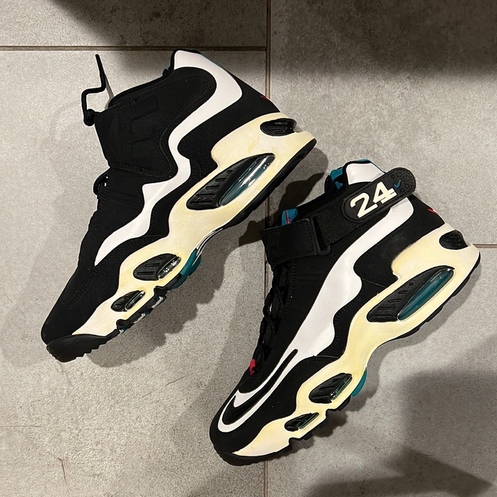 NIKE Air Griffeys
